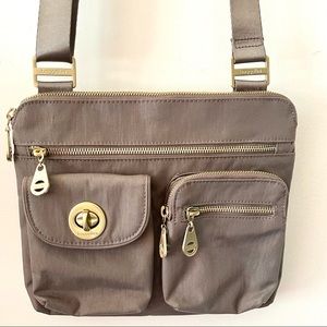 Baggallini Taupe Medium Sydney Multi compartment Travel Crossbody Bag/Coin Purse